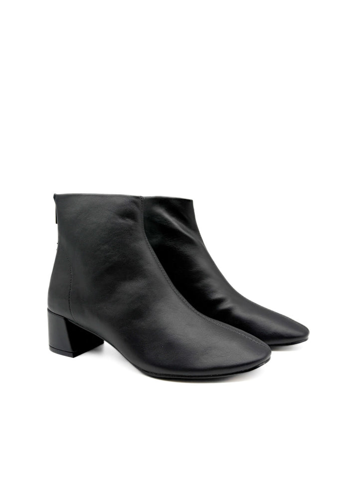 Botines de Tobillo con Tacón Cuadrado  Corina  M5870