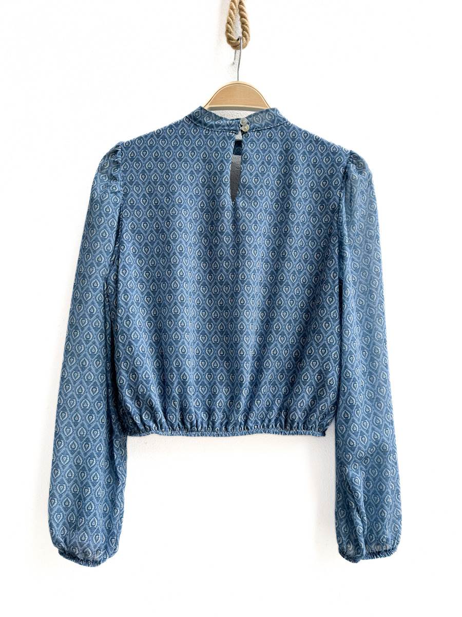 Blusa de Manga Larga con Estampado Geométrico, Disponible en Más Colores y Diseños