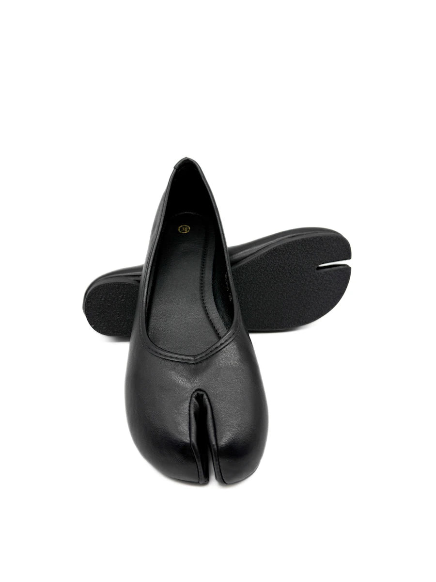 Bailarinas Tabi de Piel Sintética en Color Negro – Calzado Plano Vanguardista para Mujer