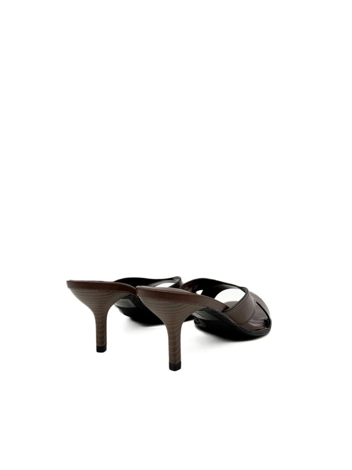 Sandalias Mule de Tacón Fino con Punta Cuadrada en Color Marrón