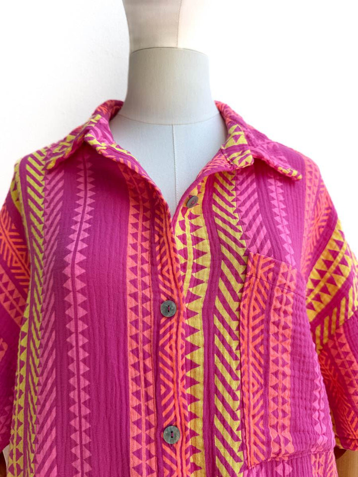 Conjunto Camisa + Short Estilo Étnico – Comodidad y Color para tu Verano