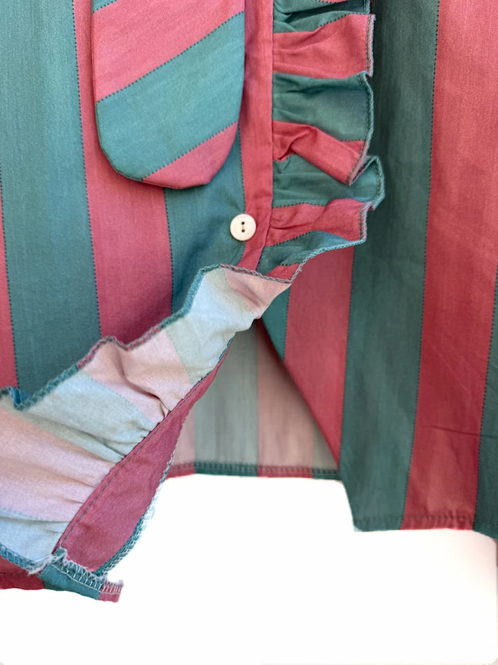 Conjunto de Blusa y Pantalón de Rayas con Volantes-Venta por Separado