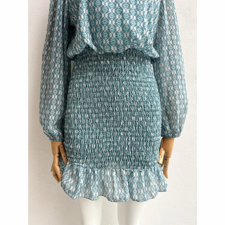 Vestido Dos Piezas con Estampado y Detalles Fruncidos