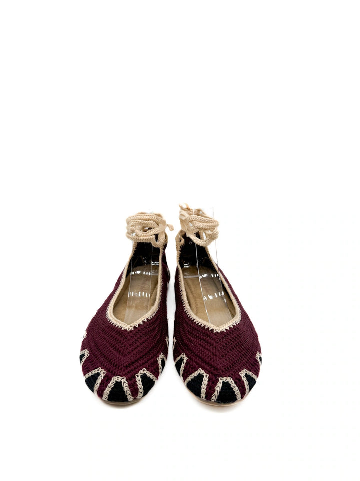 Bailarinas Artesanales de Crochet con Cintas para Tobillo y Diseño Étnico