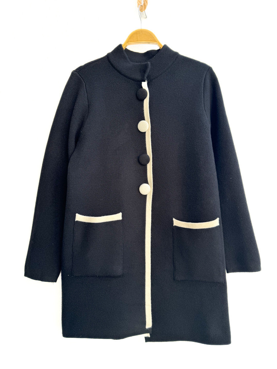 Abrigo de punto con botones contrastantes Negro