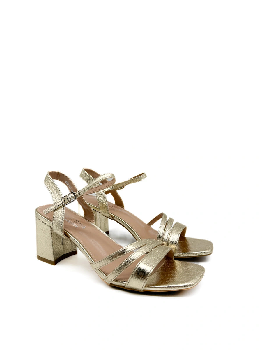 Sandalias  Elegancia Versátil en Negro y Dorado Metálico