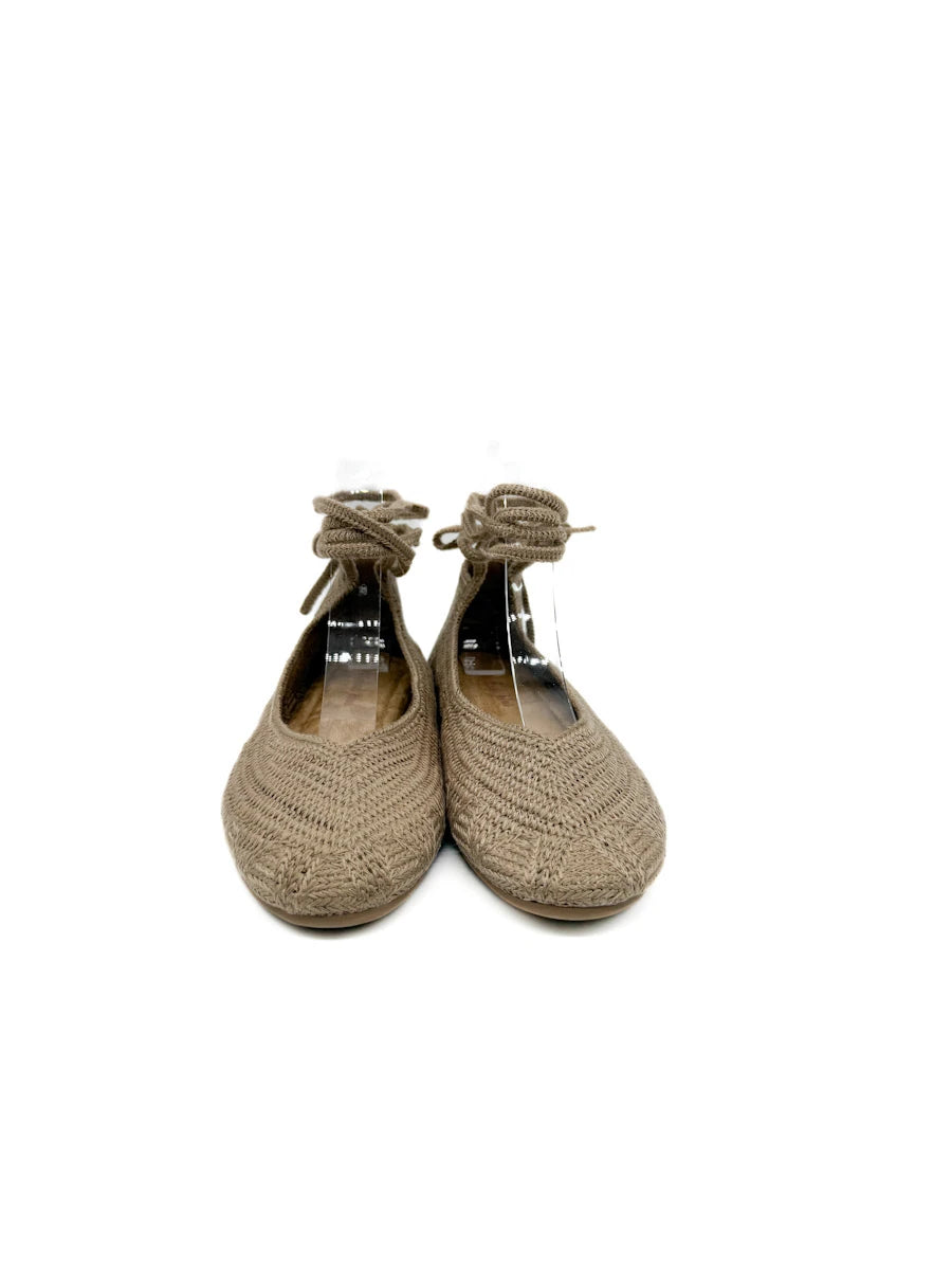 Bailarinas Artesanales de Crochet con Cintas para Tobillo y Diseño Étnico
