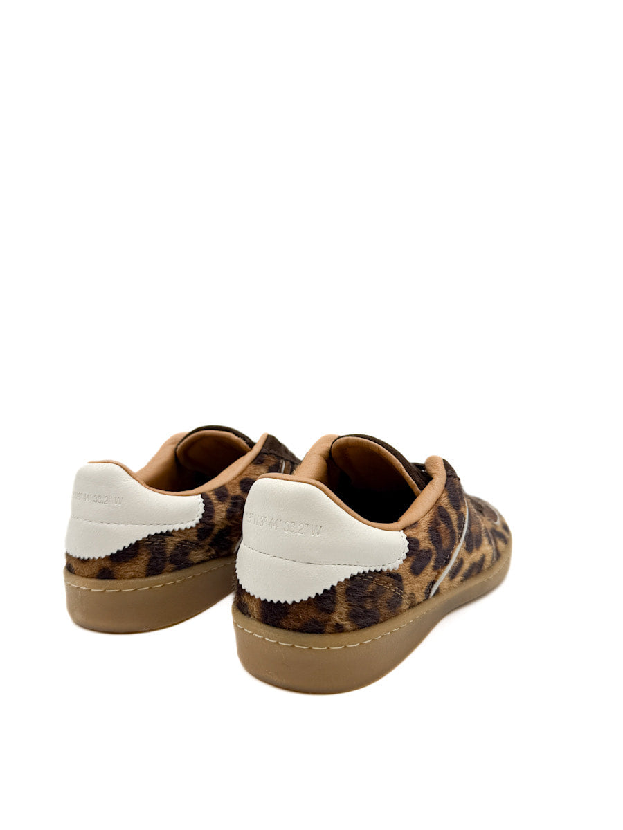 Zapatillas de Diseño Clásico con Estilo Moderno Corina M5525