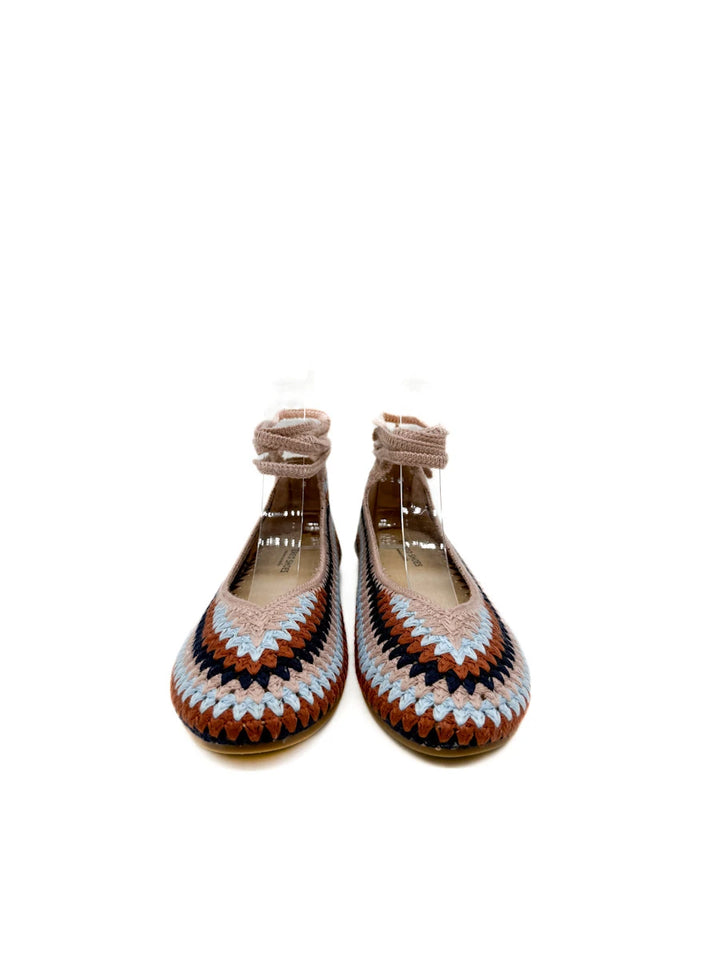 Bailarinas Artesanales de Crochet con Cintas para Tobillo y Diseño Étnico