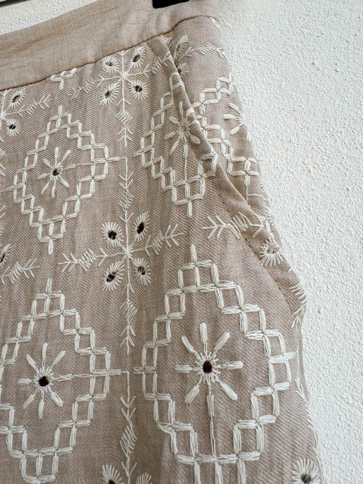 Pantalón Bordado 7033