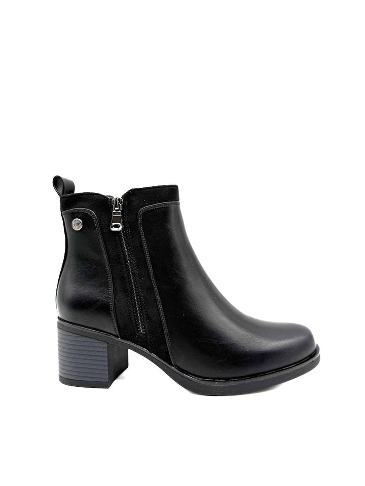 Botines de Tacones Medios: Elegancia y Comodidad en Cuero Sintético