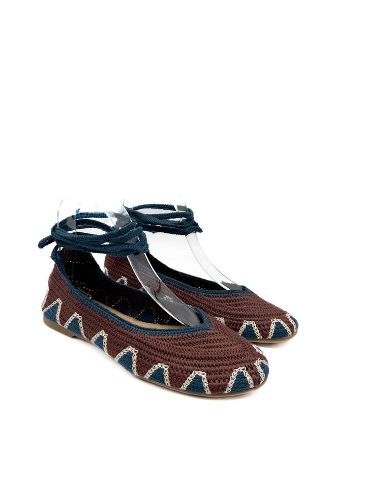 Bailarinas Artesanales de Crochet con Cintas para Tobillo y Diseño Étnico