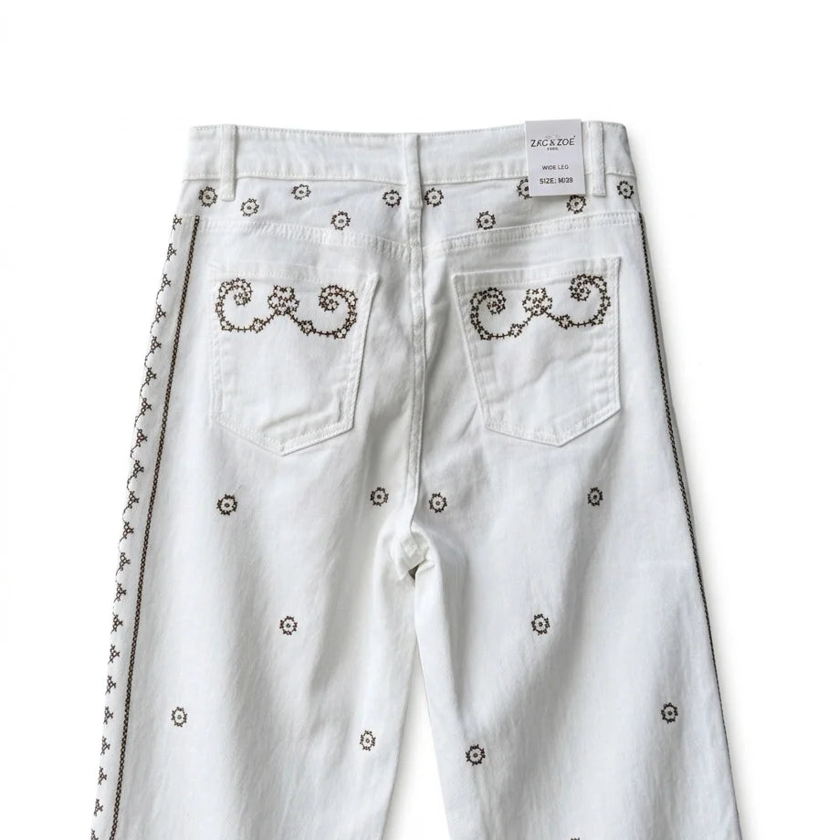 Pantalón Blanco Bordado de Estilo Artesanal