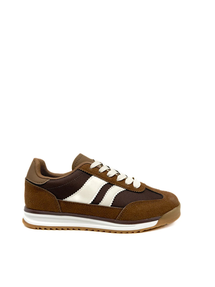 Zapatillas retro marrón y blanco perfil