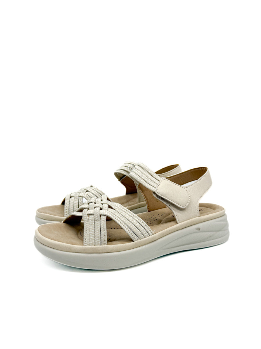 Sandalia Color Beige Detalle Tiras Entrelazadas