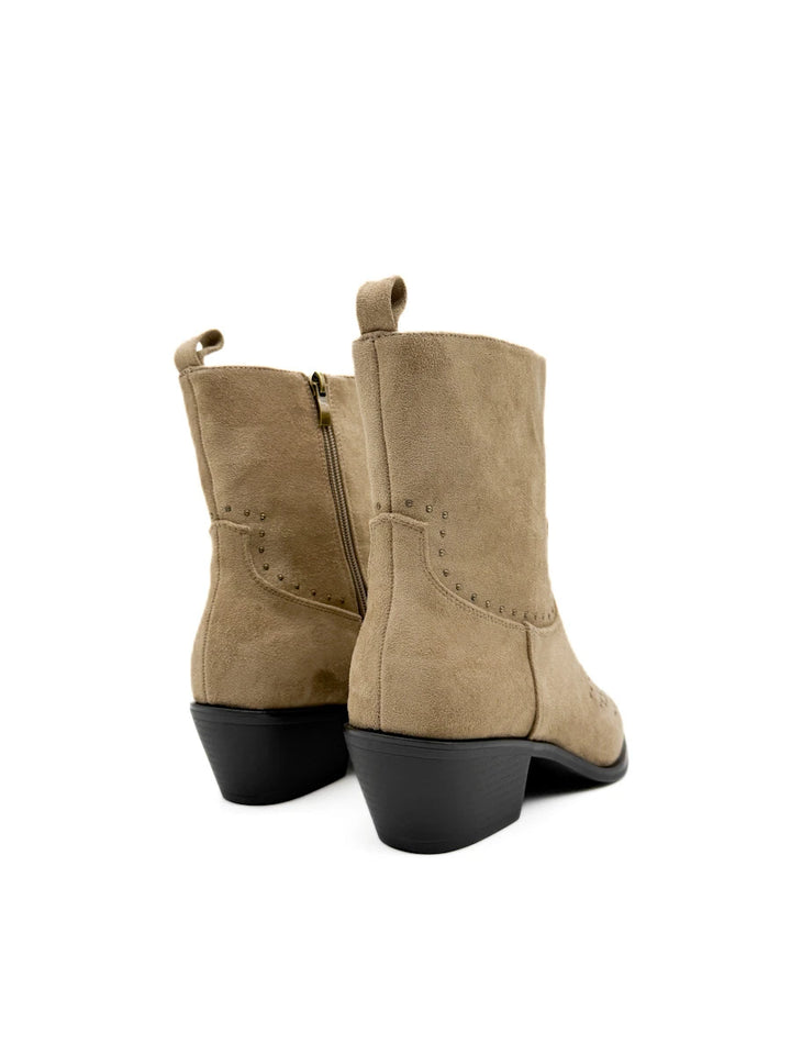 Botines Cowboy de Antelina con Tachuelas Decorativas