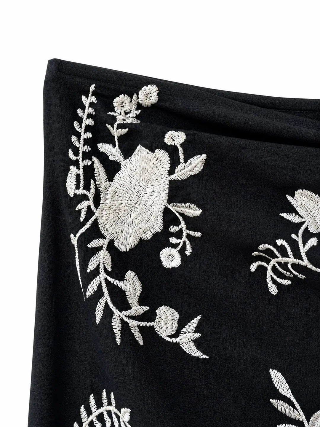 Falda Pareo con Flecos y Bordado Floral