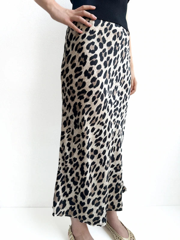 Falda Satinada Leopardo
