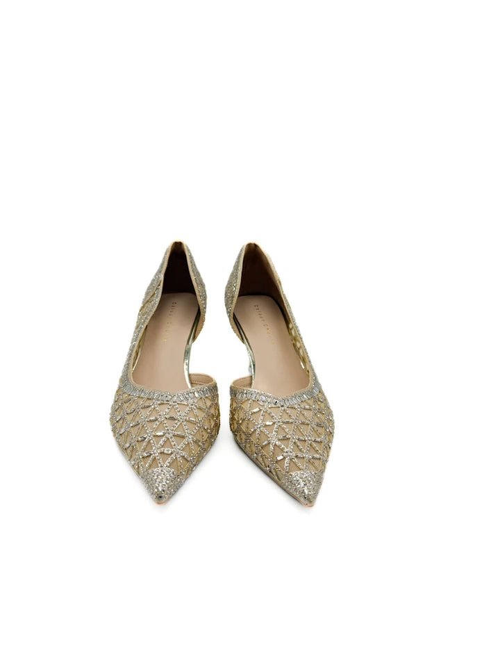 Zapato de Salón Joya: Diseño D'Orsay con Pedrería y Tacón de Copa - Dorado