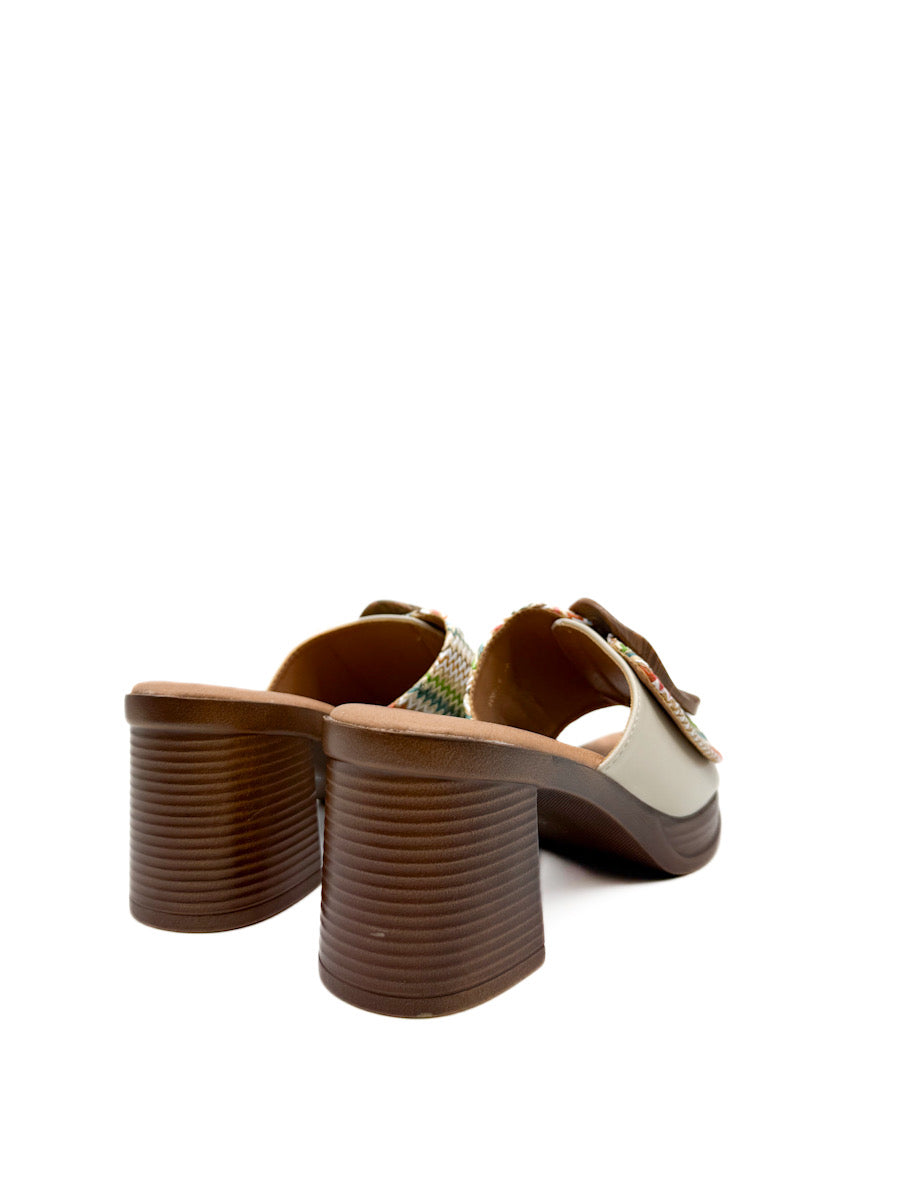 Sandalias Elegantes con Detalles Artesanales y Tacón Ancho