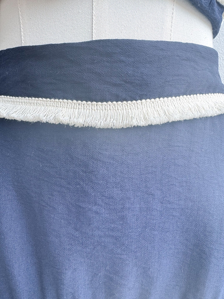 Conjunto Top y Falda con Detalles en Contraste