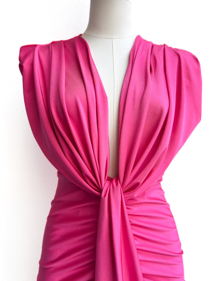 Vestido Largo Drapeado con Escote en V Profundo, Nudo en la Cintura.