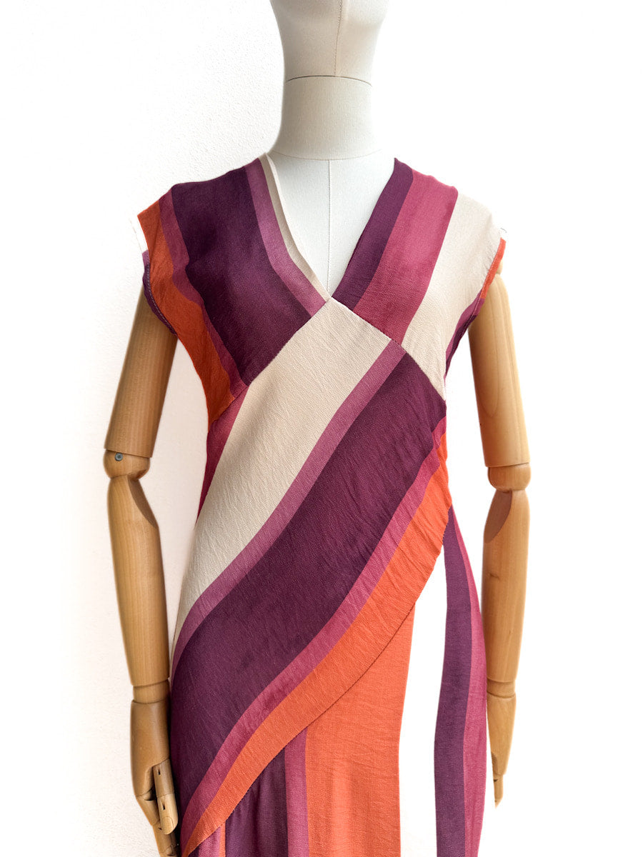 Vestido Midi de Rayas Asimétricas