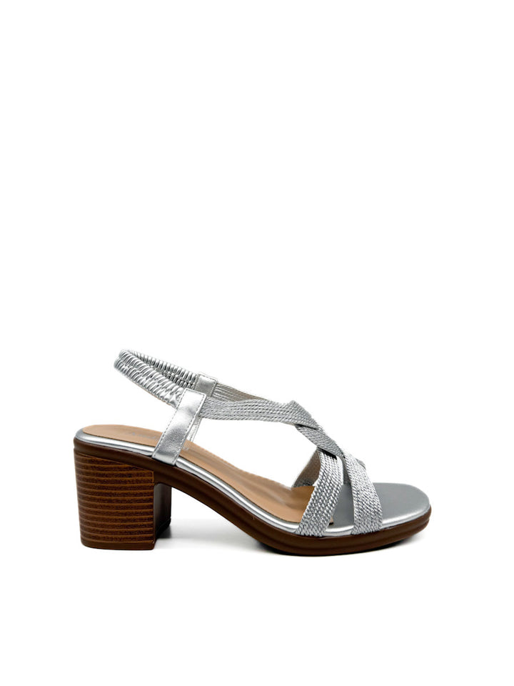 Elegantes Sandalias con Detalle Entrelazado