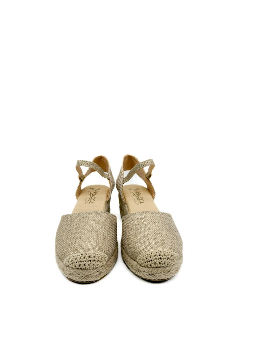 Alpargatas de Cuña con Textura de Tela y Puntera de Croché Artesanal