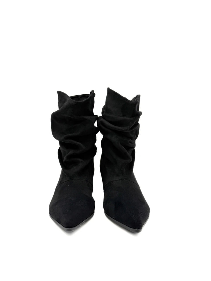 Botines de Antelina con Tacón Chupete y Caña Arrugada