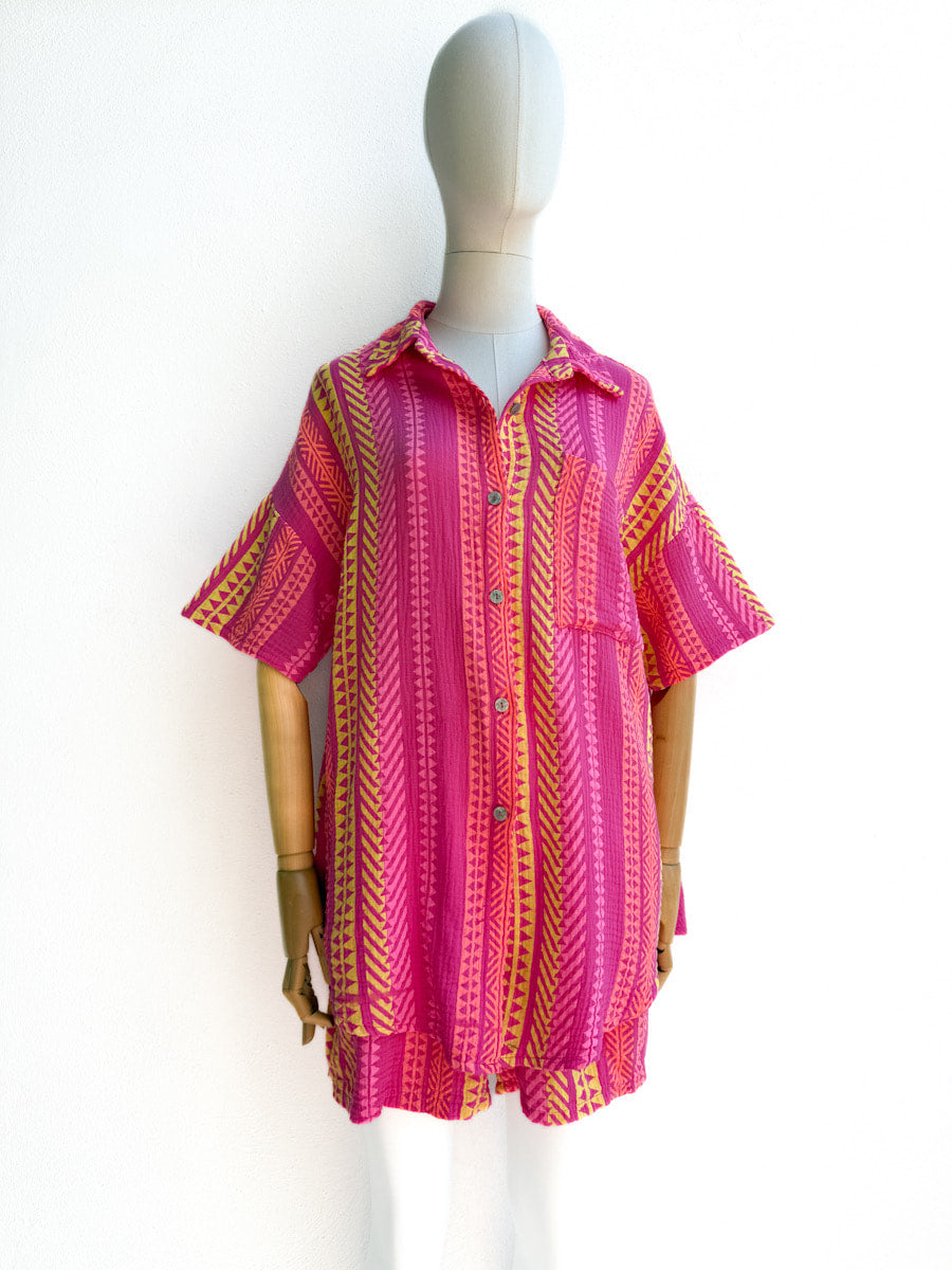 Conjunto Camisa + Short Estilo Étnico – Comodidad y Color para tu Verano