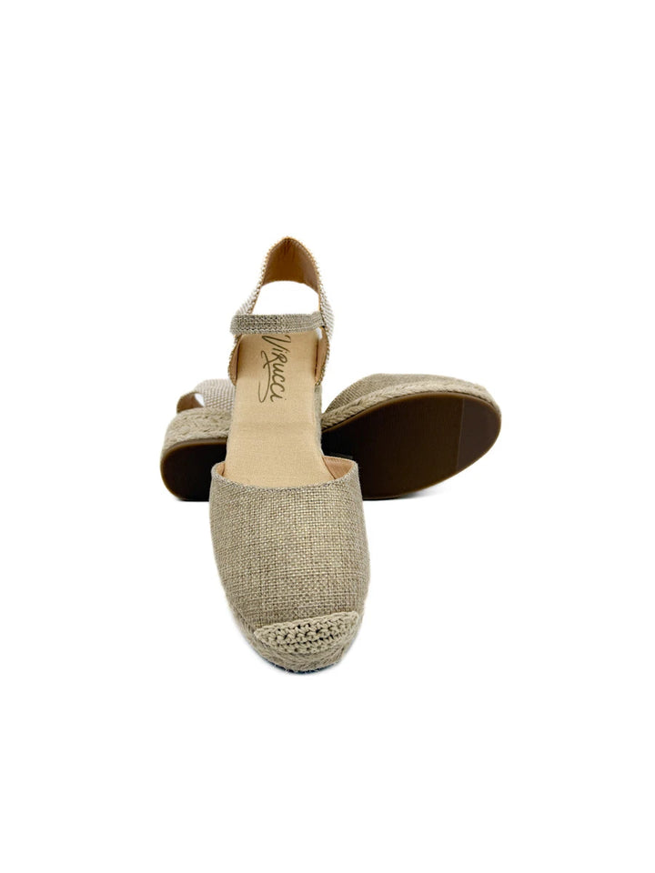 Alpargatas de Cuña con Textura de Tela y Puntera de Croché Artesanal