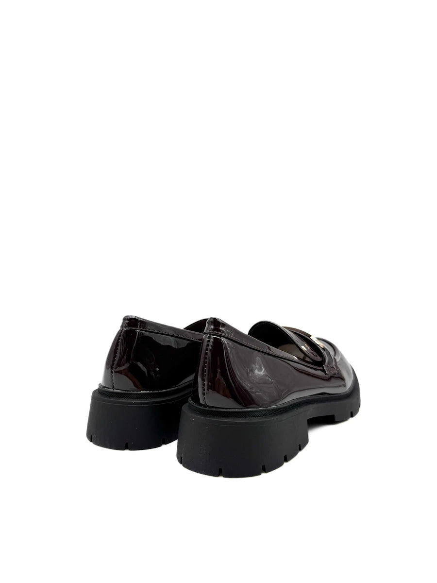 Mocasines de Charol con Suela Dentada y Hebilla Metalizada para Mujer