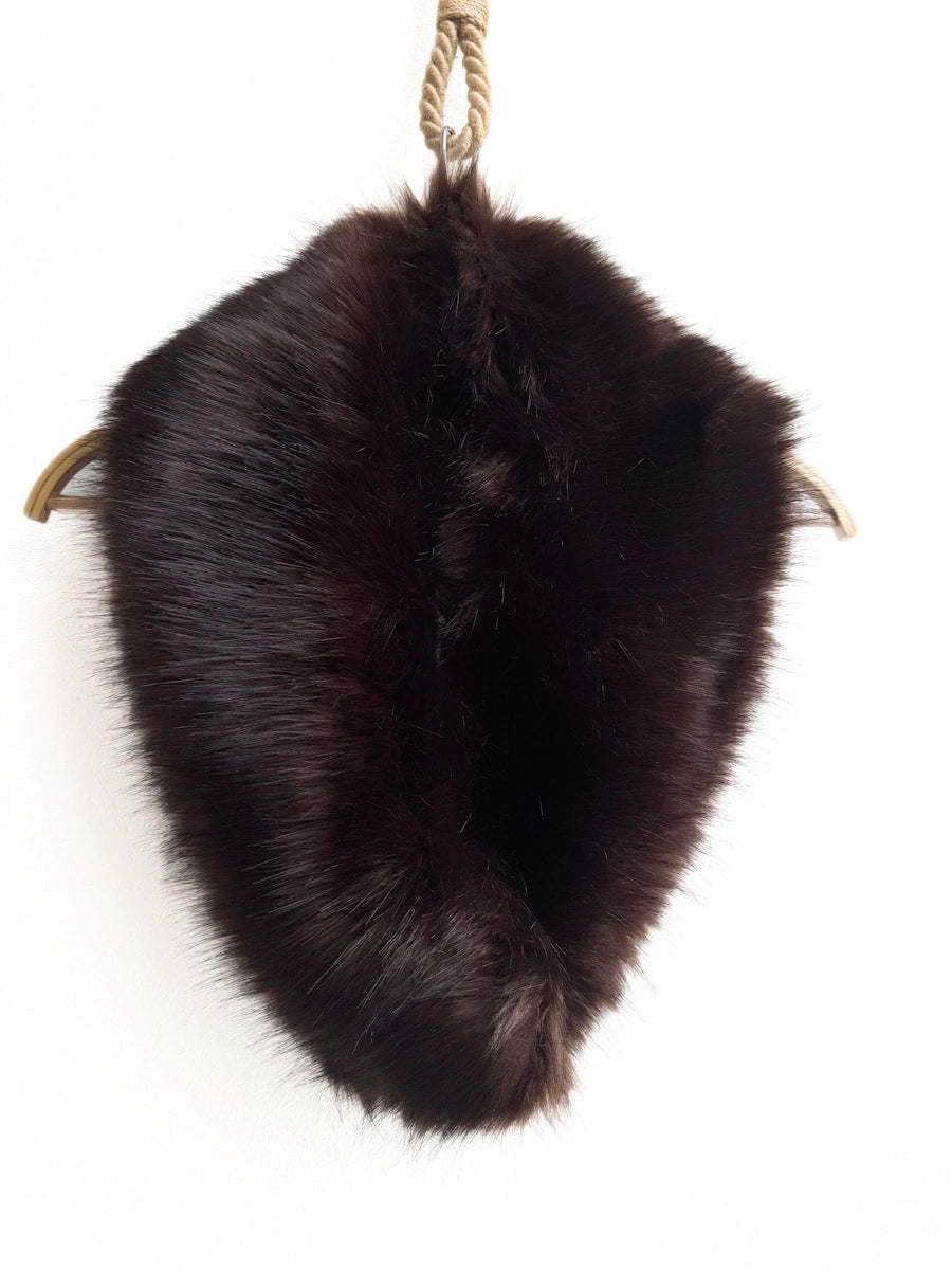 Cuello de Pelo Sintético