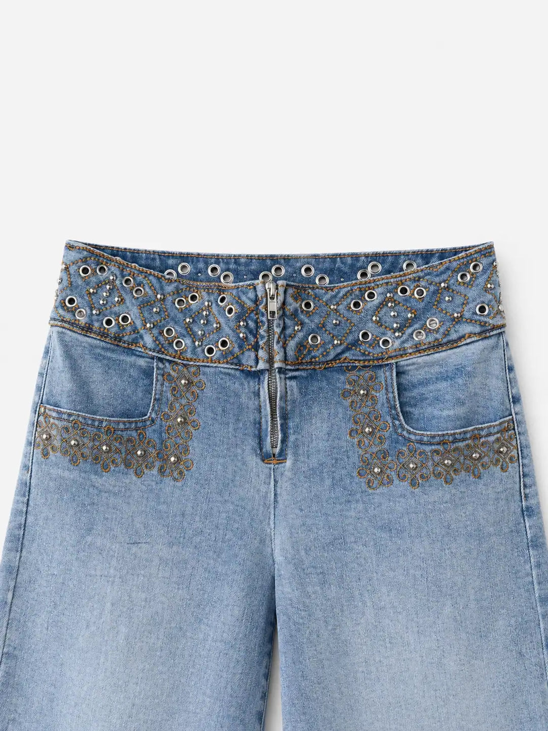 Pantalón de Mezclilla de Pierna Ancha con Detalles Metálicos en Pretina