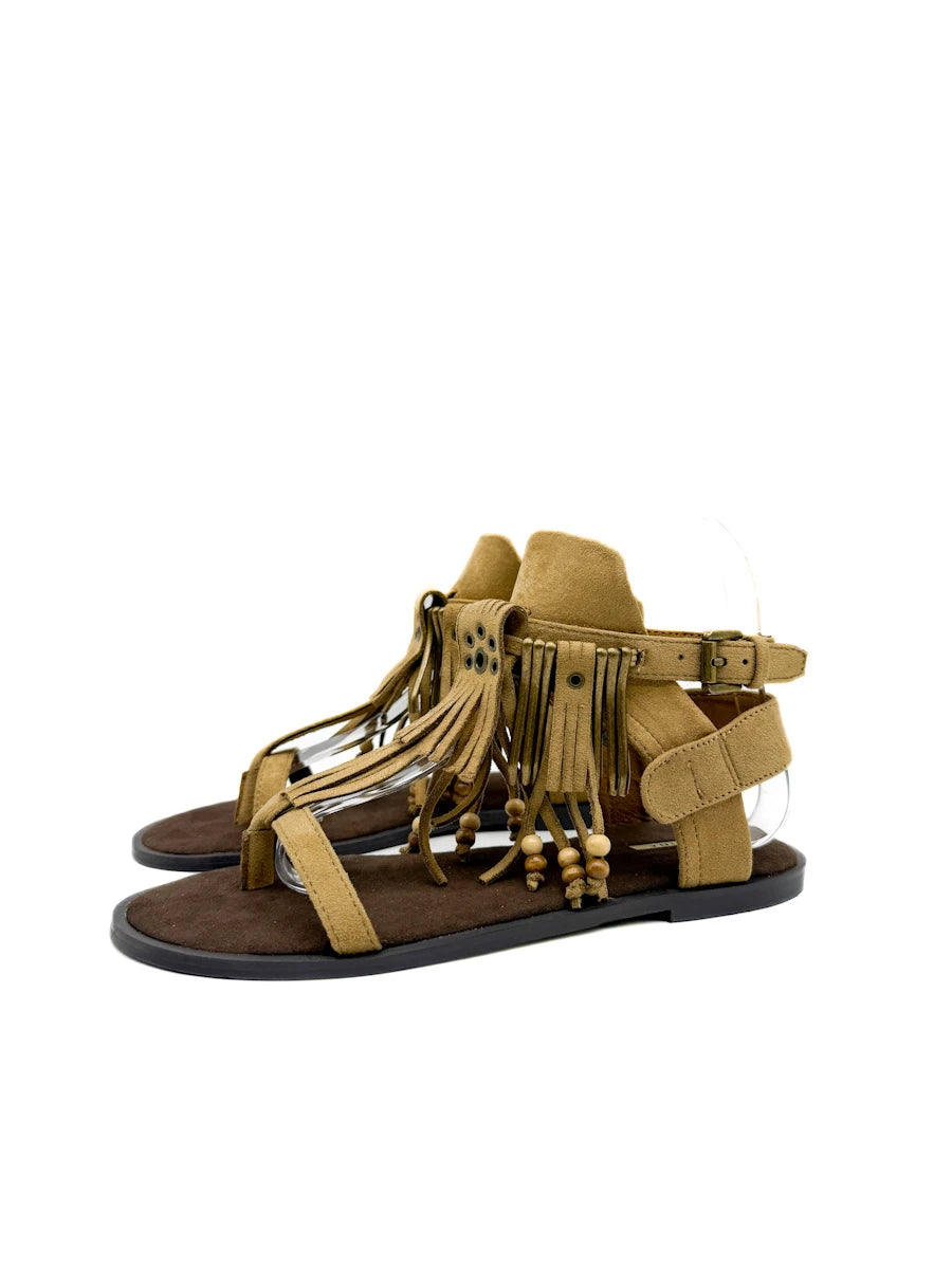 Sandalias étnicas Corina con flecos.