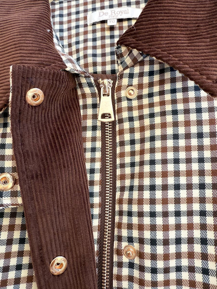 Chaqueta de Cuadros con Detalles en Pana