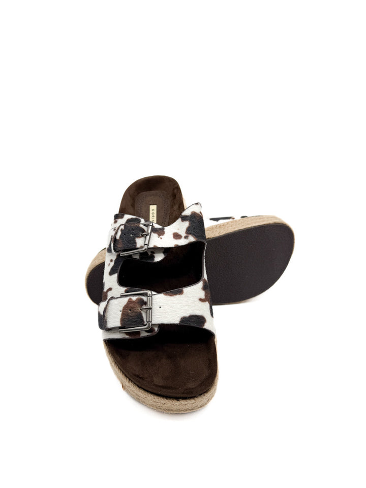 Sandalia de Plataforma con Estampado de Vaca