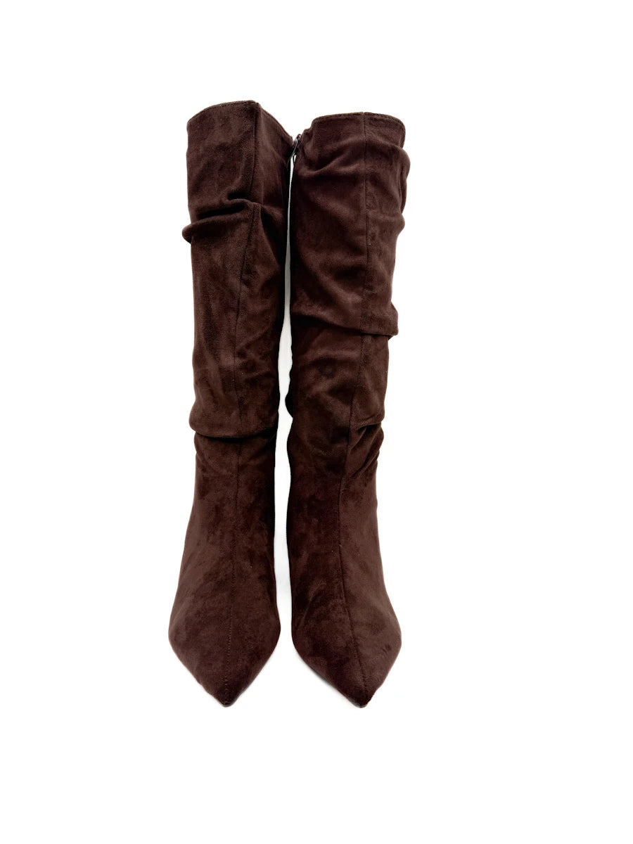 Botas Altas Fruncidas de Ante Sintético con Tacón Chupete y Puntera Fina