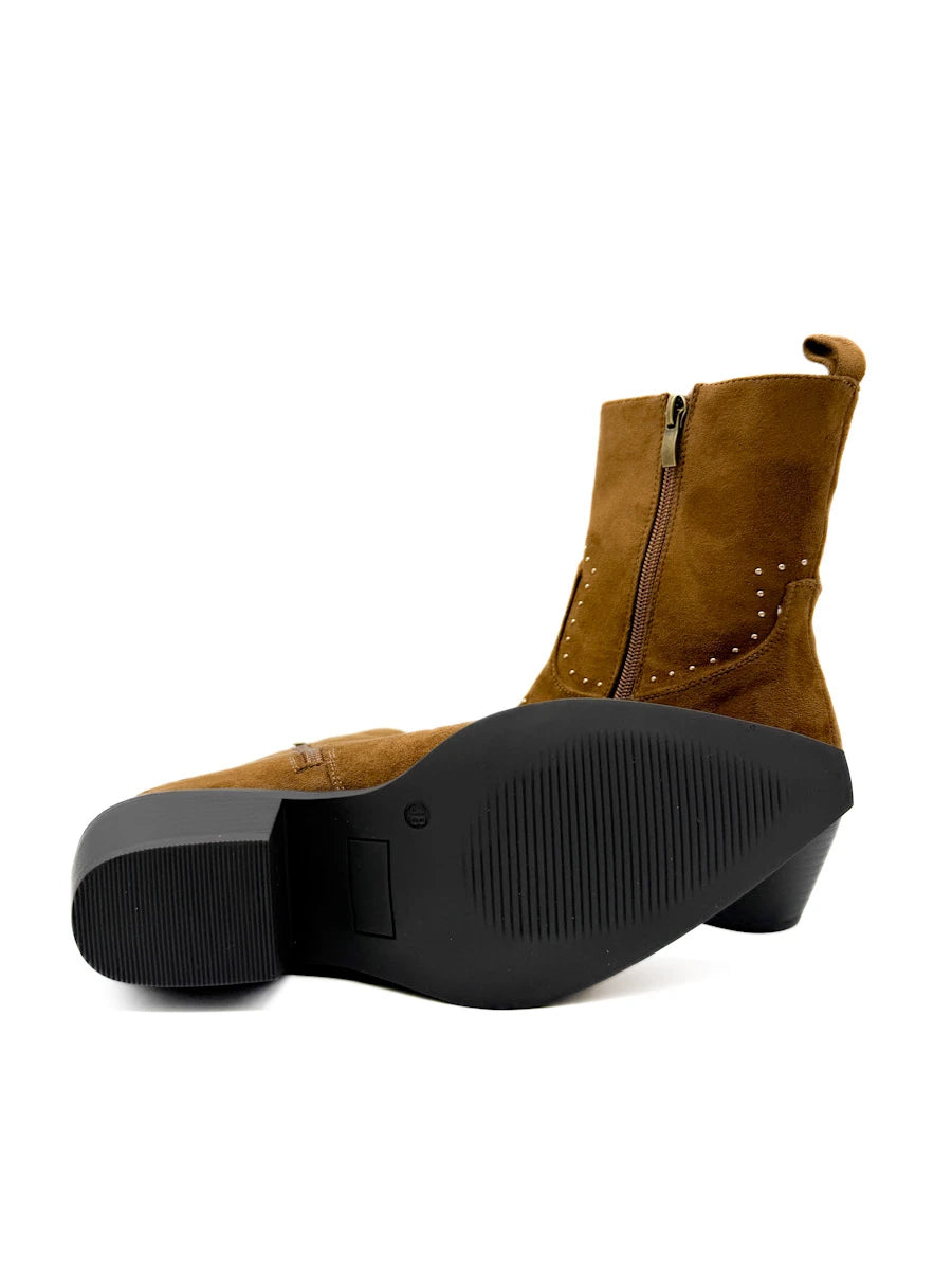Botines Cowboy de Antelina con Tachuelas Decorativas
