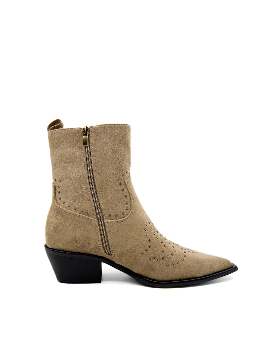 Botines Cowboy de Antelina con Tachuelas Decorativas