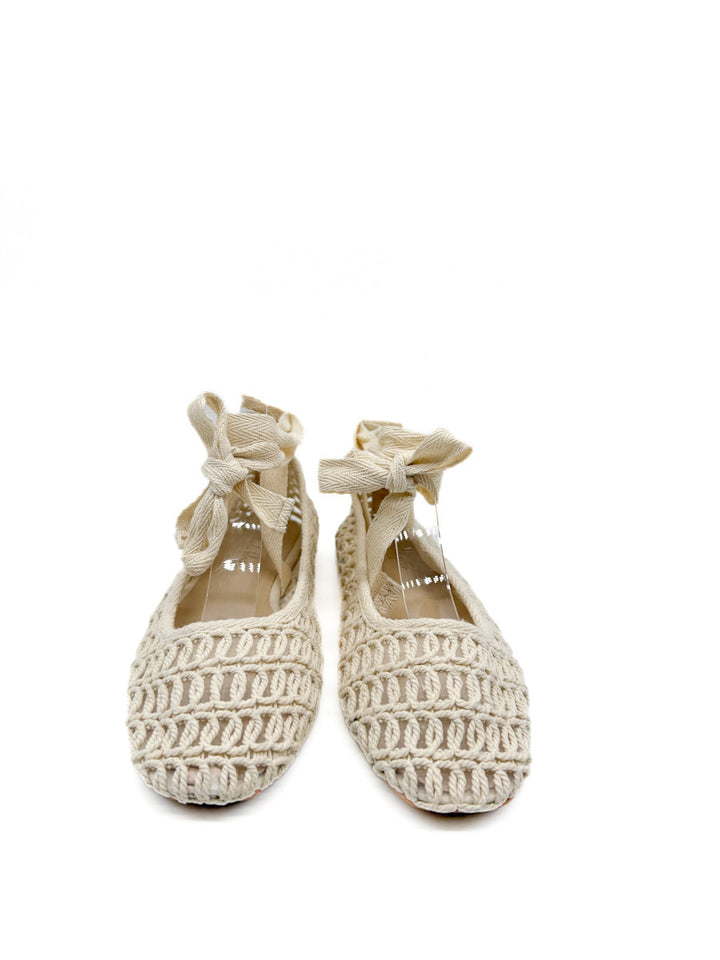 Manoletina Atada al Tobillo de Crochet Beige