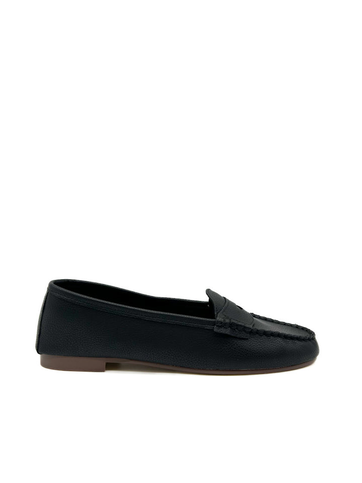 Mocasín Plano Negro Corina M5135