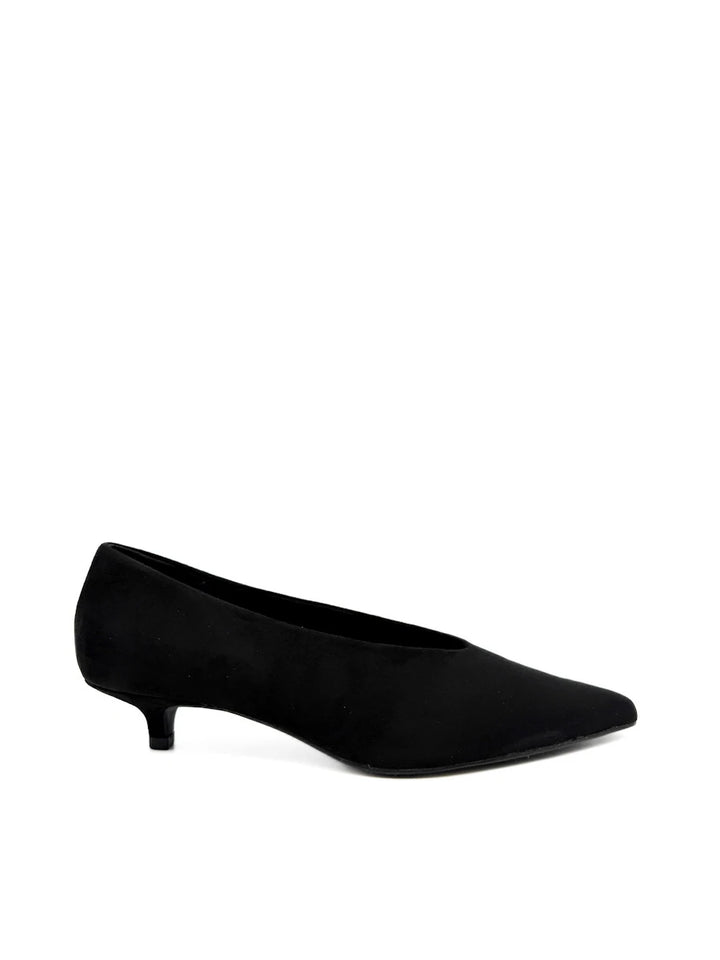 Zapato de Salón en Antelina con Tacón Sensato y Punta Afilada