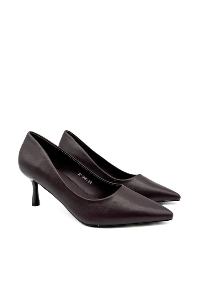 Zapatos de Tacón Clásicos: Elegancia Atemporal en Cuero Sintético