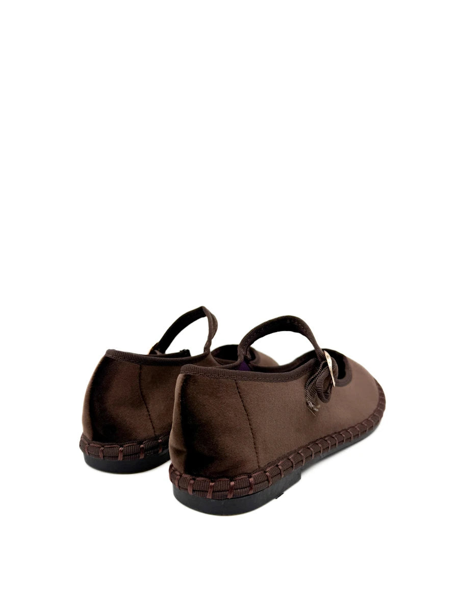 Mercedita Plana de Terciopelo Marrón con Forro Morado