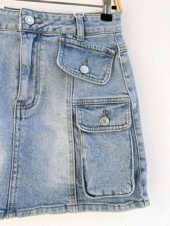 Falda de Mezclilla con Bolsillos y Estilo Cargo