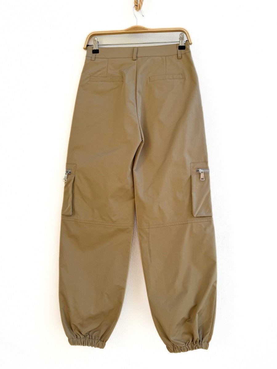 Pantalones Cargo con bolsillo