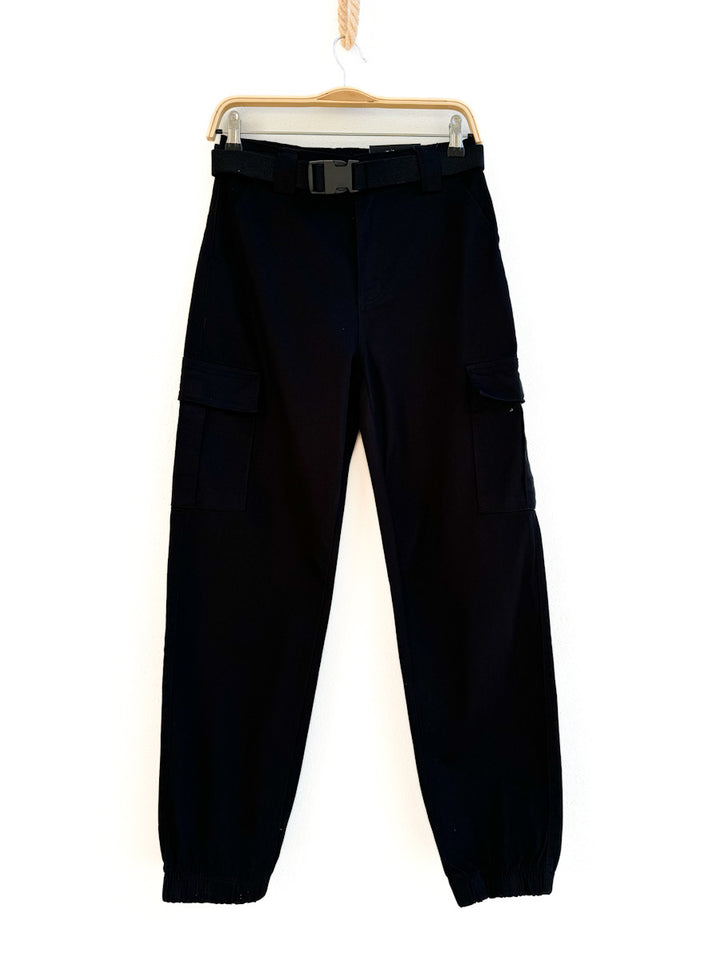 Pantalón Cargo con Cinturón Ajustable
