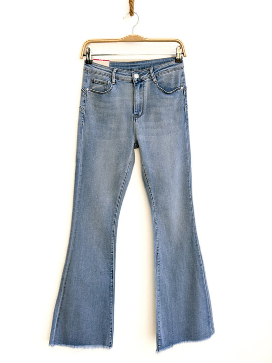 Pantalón Vaquero de Campana con Bajo Deshilachado Azul